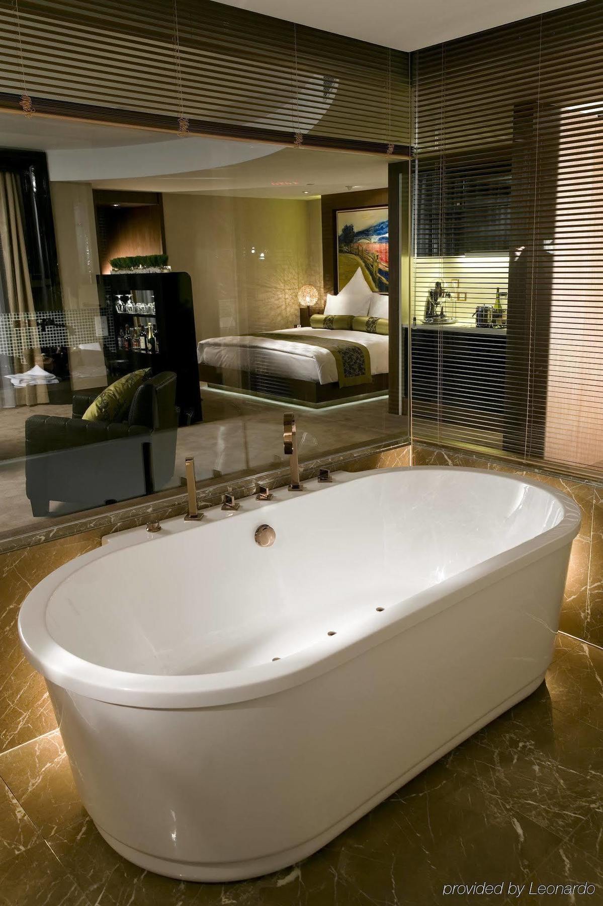 Pudi Boutique Hotel Fuxing Park Shanghai Rum bild